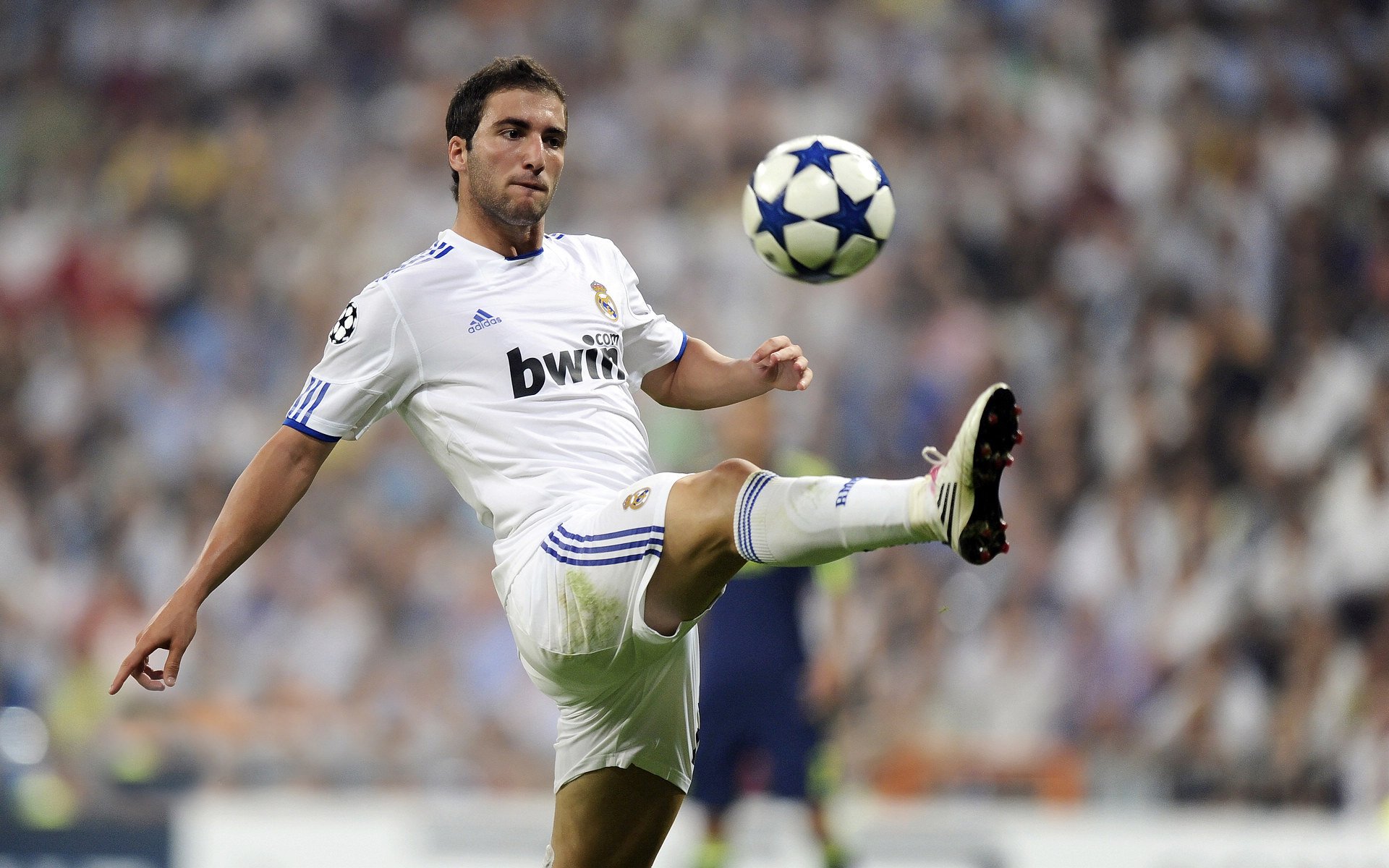 《英雄联盟季中赛，最强战队激战正酣》，英雄联盟季中赛排名